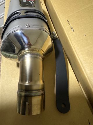 Yoshimura Escape Moto Carbono