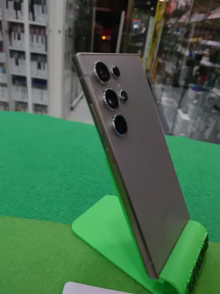 Samsung Galaxy S24 Ultra 256GB Plata