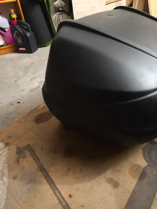 Baúl Piaggio 46L Negro.