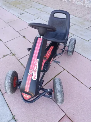 Kart a pedales PEKECARS para niños de 5 y 12 años