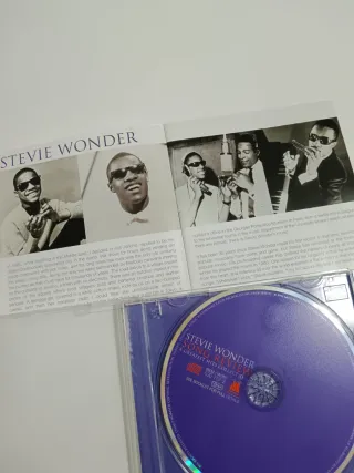 Stevie Wonder Song Review a Greatest Hits CD