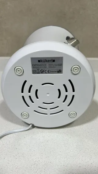 Exprimidor de naranjas Kuken