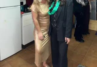 Vestido dorado brillante