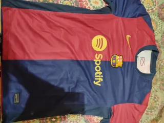 Camiseta España Adidas Talla M y Camiseta Barcelon