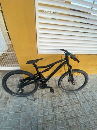 Bicicleta doble suspensión ￼