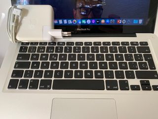 Macbook Pro 13'' i5 16GB RAM SSD Office Traktor