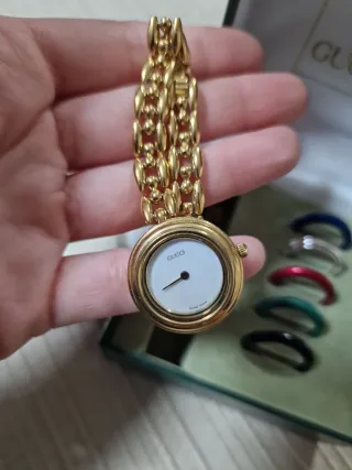 Reloj Gucci con biseles intercambiables