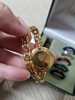 Reloj Gucci con biseles intercambiables