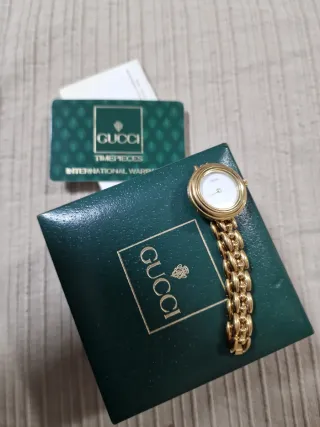 Reloj Gucci con biseles intercambiables