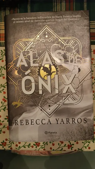 Empíreo 1° edición: alas de sangre, hierro y ónix