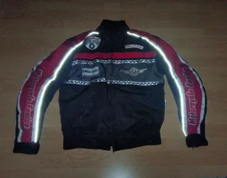 Chaqueta moto y casco de regalo