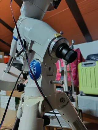 Telescopio Sky-Watcher 150/750 EQ5 con picgoto