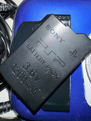 Sony PSP Nero + 3 Giochi + Caricatore