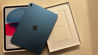 iPad 10ª Gen 64GB Blu - In Garanzia