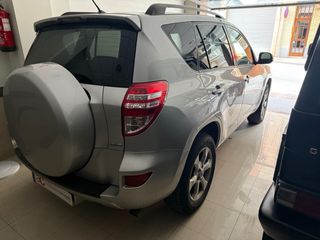 Toyota RAV4 2010 4x2