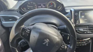 Peugeot 2008 2015