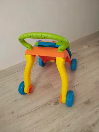 Andador infantil musical y de actividades