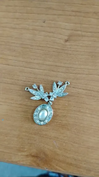 Colgante con perla y circonitas