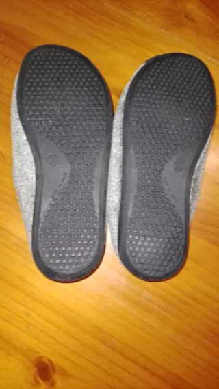 Zapatillas de estar por casa.