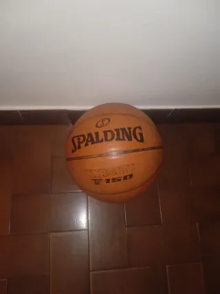 Balón de Baloncesto Spalding Varsity F150