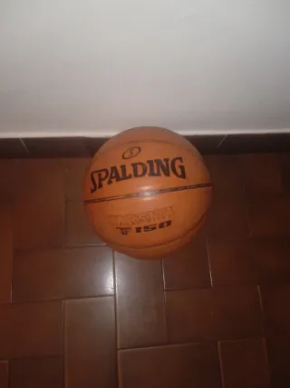 Balón de Baloncesto Spalding Varsity F150