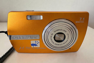 Cámara digital compacta Olympus μ 700 All-Weather