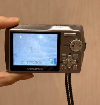 Cámara digital compacta Olympus μ 700 All-Weather