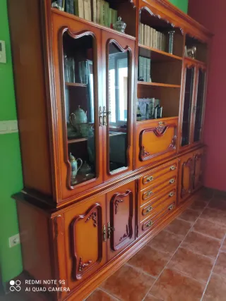 libreria de madera maciza urge venta