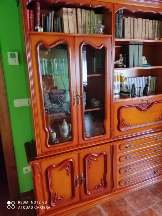 libreria de madera maciza urge venta