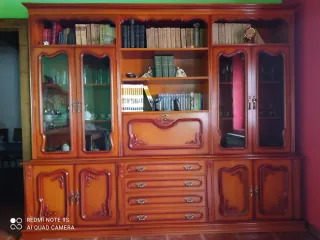 libreria de madera maciza urge venta