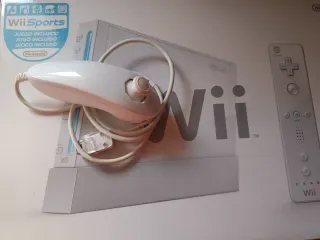 Consola Nintendo Wii, juegos y accesorios