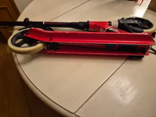 Patinete infantil rojo