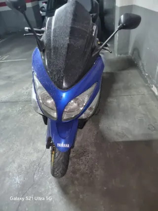 Yamaha TMAX 500 Scooter37000k año 2008