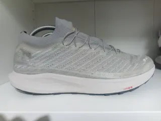 Salomon Pulsar Talla 44.5 Gris