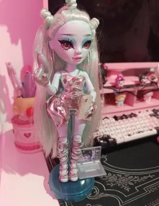 Muñeca Shadow High Zooey Electra