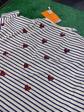 Camiseta Agatha Ruiz de la Prada rayas y corazones