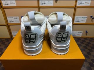 Louis Vuitton Skate Taglia 42