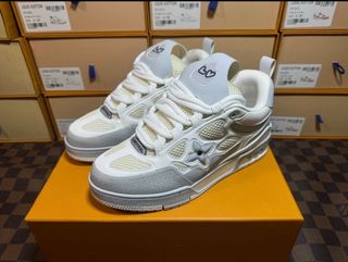 Louis Vuitton Skate Taglia 42