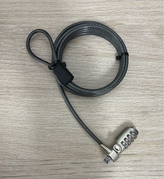 Divisor VGA  y Candado para portatil