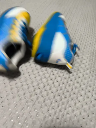 Zapatillas con ruedas T31