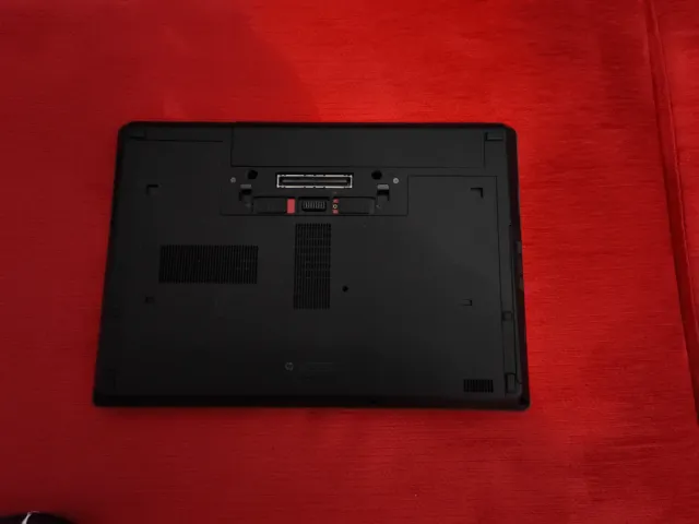 HP Probook 6465b + Cargador (Sin Disco/RAM)