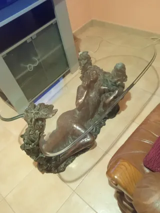 Mesa cristal y bronce figura mujer