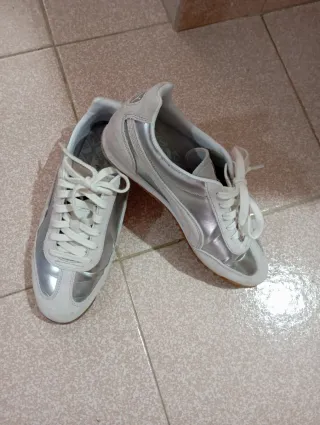 Tênis Puma Prata e Branco