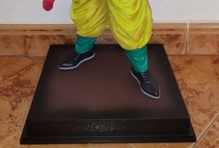 Action Figure Son Goku SSJ4 55cm 1/4