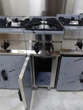 Cocina a gas 2 fuegos con mueble