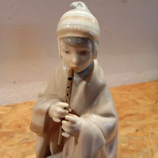 Figura Nao Niño Flautista
