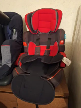 2 seggiolini auto per bambini - buono stato
