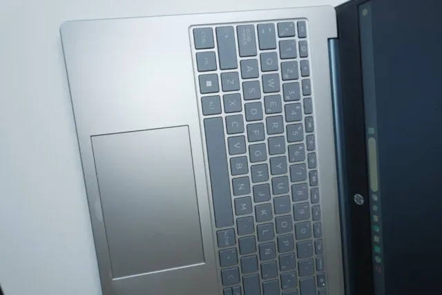 Ordenador Portátil HP I5-1334U 16Gb 1000Gb Ssd