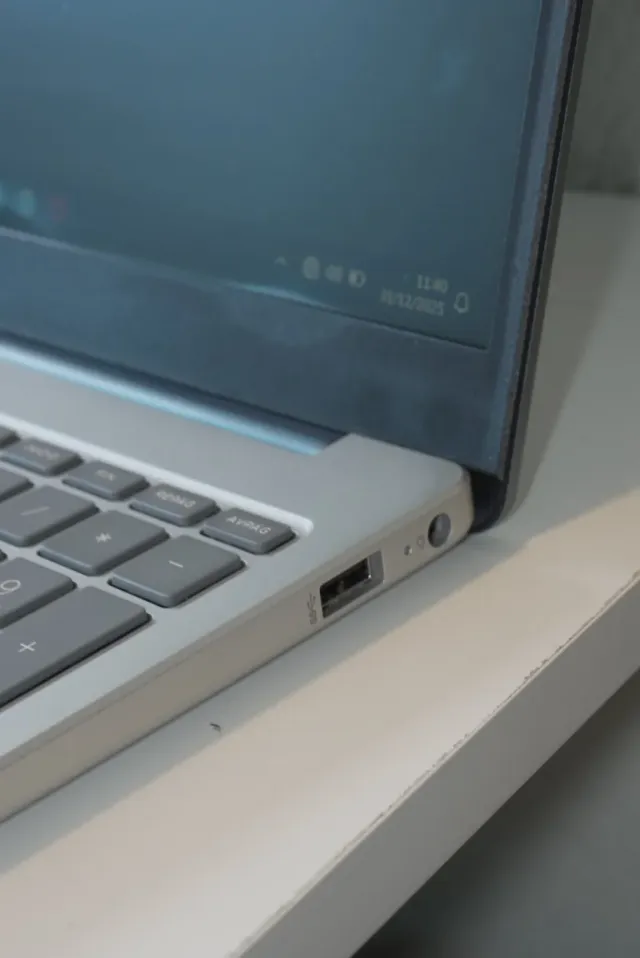 Ordenador Portátil HP I5-1334U 16Gb 1000Gb Ssd