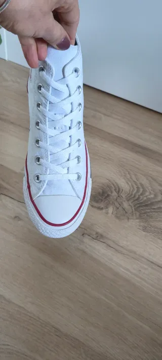 Converse talla 39 color blanco